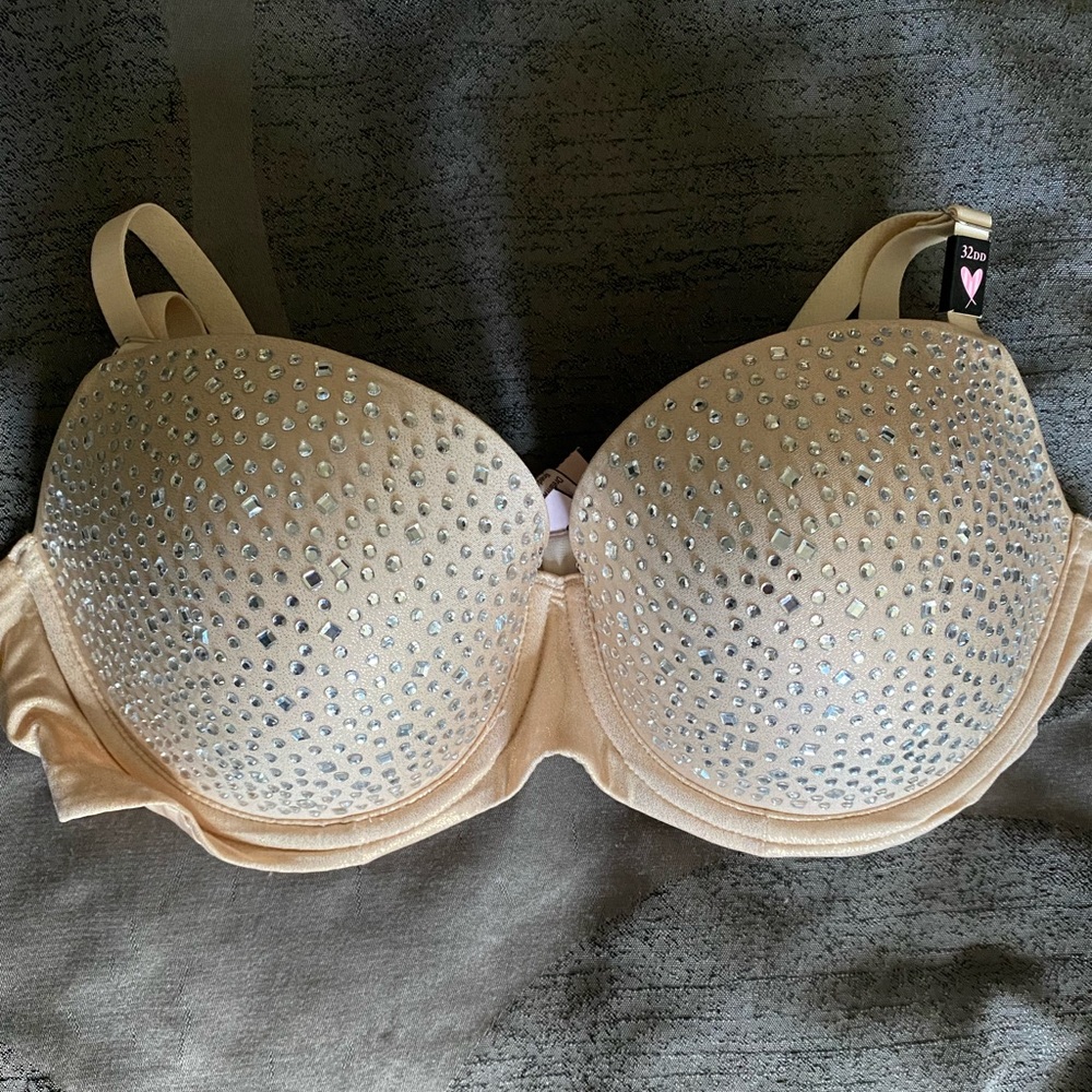 Victoria’s Secret bra